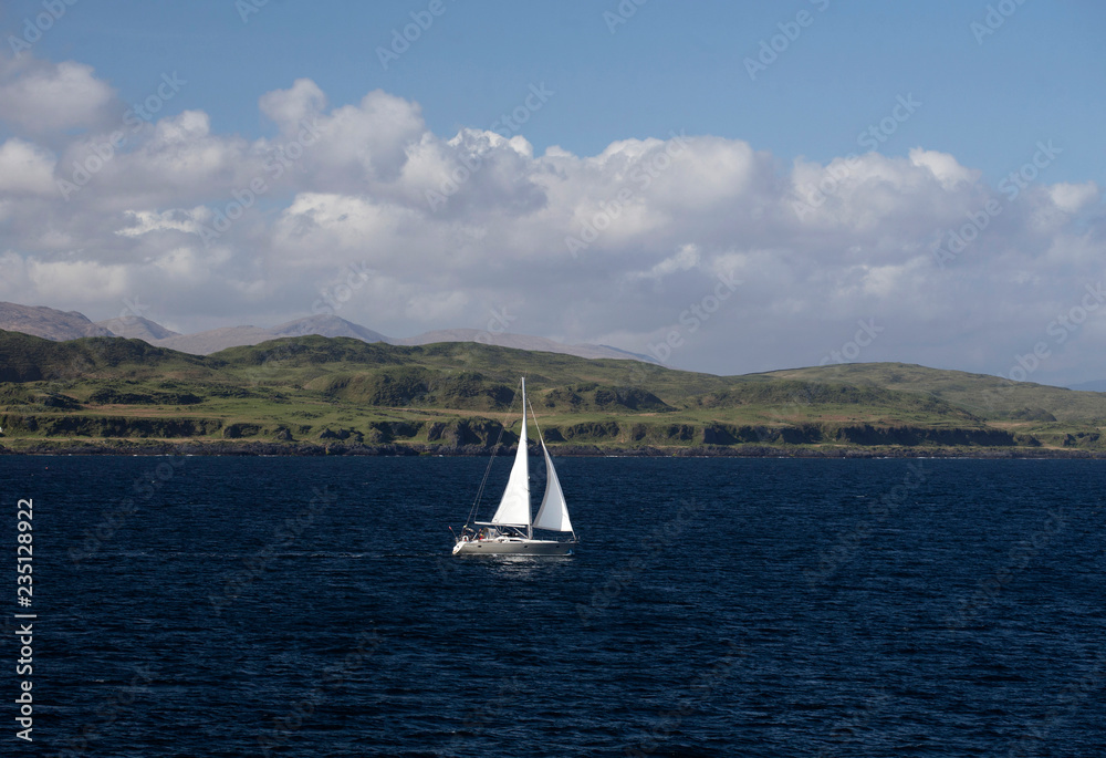 Fototapeta premium sailboat on the sea