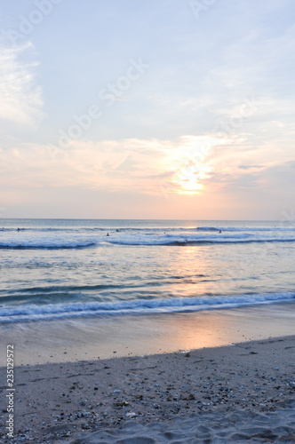 Fototapeta Naklejka Na Ścianę i Meble -  sunset on beach