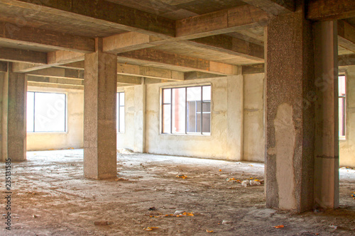 unfinished concrete cast-in-situ hall