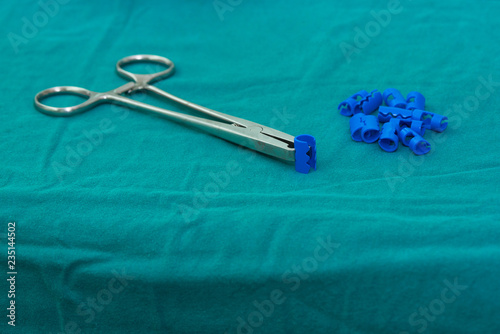 Neurosurgical instrument for hemostasis of scalp in brain surgery photo