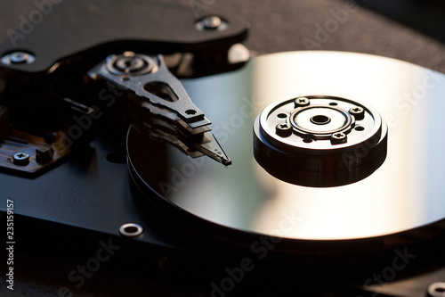 Detail of hard disk and writing read head