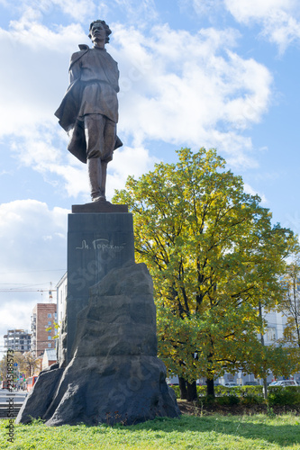 A monument to Maxim Gorky in Gorky square photo