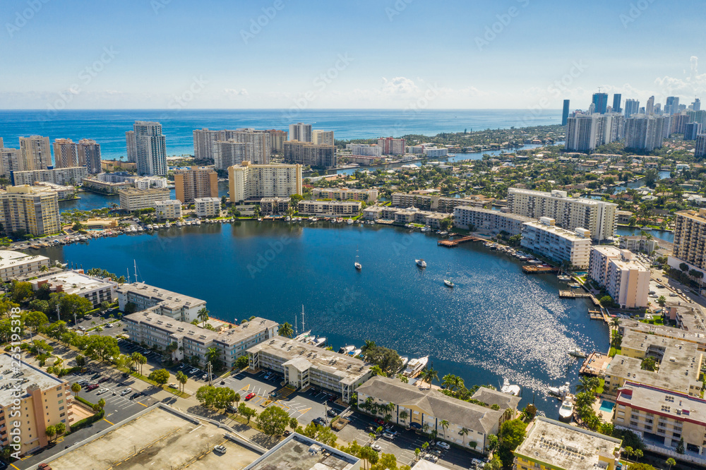 Fototapeta premium Aerial photo Hallandale Golden Isles Lake