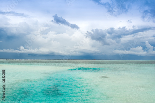 Fototapeta Naklejka Na Ścianę i Meble -  Cloudy landscape of Indian ocean