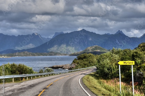 Norwegen, Lofoten, Vesterålen, Svolvær, Myrland, Hadsel, E10, E10, Europastraße, Straße, Austvågøya, Insel, Sender, Grundnetzsender, TV-Sender, Hadseløya photo