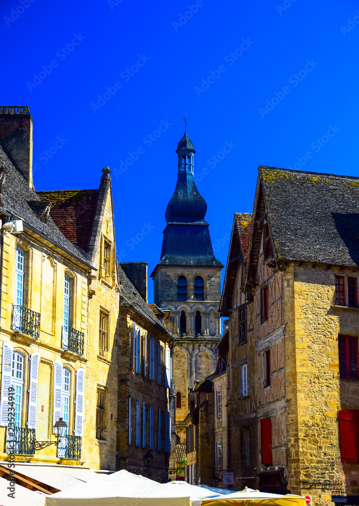 View of the main square in the medieval village of Sarlat-La-Caneda in the Dordogne region of France