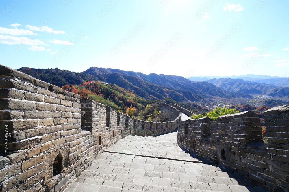 The ancient Great Wall, in autumn