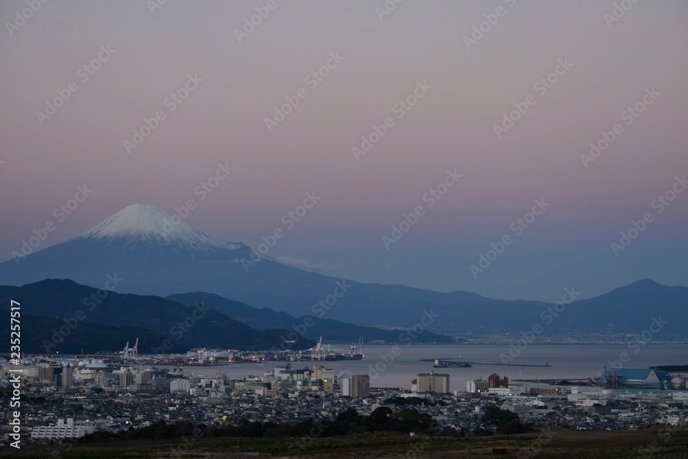 黄昏富士～Twilight Fuji