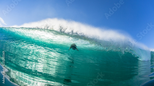 Surfer Underwater Escape Ocean Wave Danger