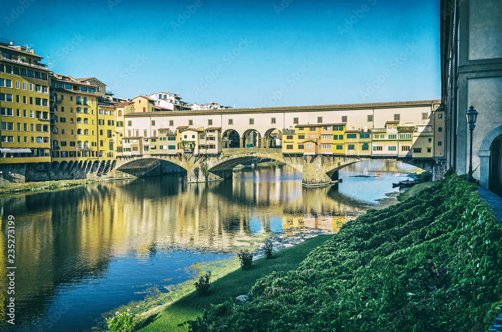 Ponte Vecchio and Arno, Florence, Italy, analog filter