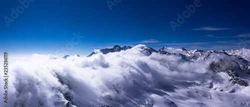 Bergpanorama der österreichischen Alpen