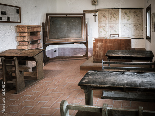 Italian public school between the first and second world war. © isaac74