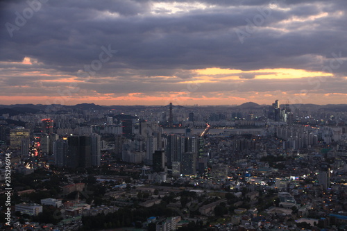 Sunset View of Seoul   s Skyline in South Korea