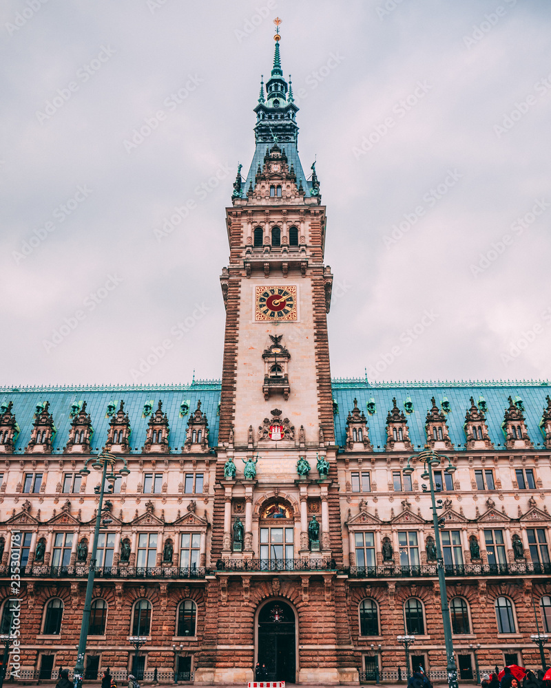 Obraz premium Town Hall in Hamburg, Germany