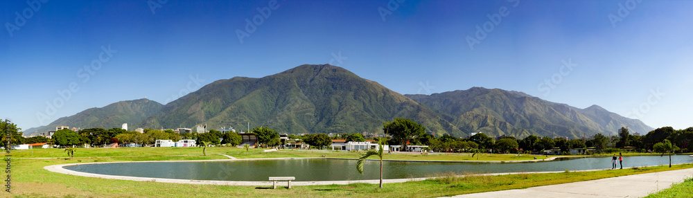 Fototapeta premium View of the iconic Caracas mountain el Avila or Waraira Repano. Caracas Venezuela.