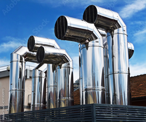 external metallic exhaust pipes
