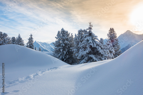 Winterlandschaft in den Bergen von Tirol photo