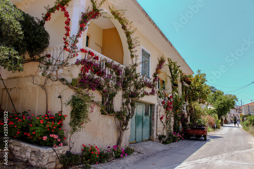 A beautiful Greek house. © dirtyproductions