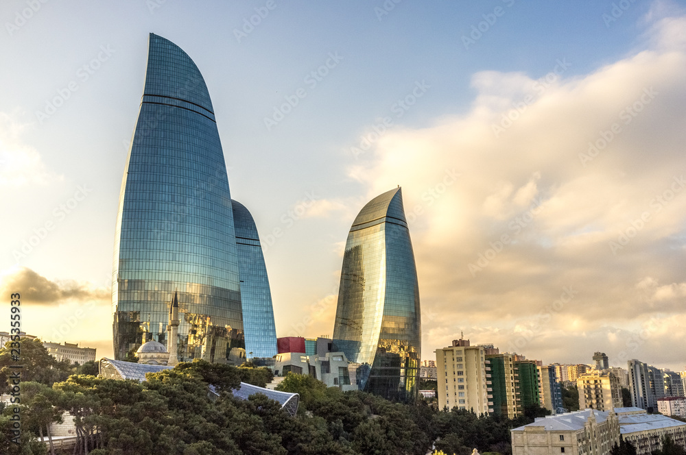 Εκτύπωση καμβά The famous Flames towers in the capital of Azerbaijan, Baku in a late sunset