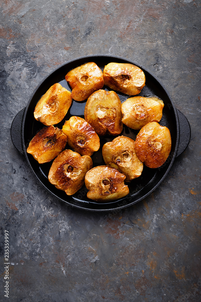 Apple quince baked with honey and cinnamon. Healthy vegetarian dessert Apple quince baked with honey and cinnamon. Healthy vegetarian dessert
