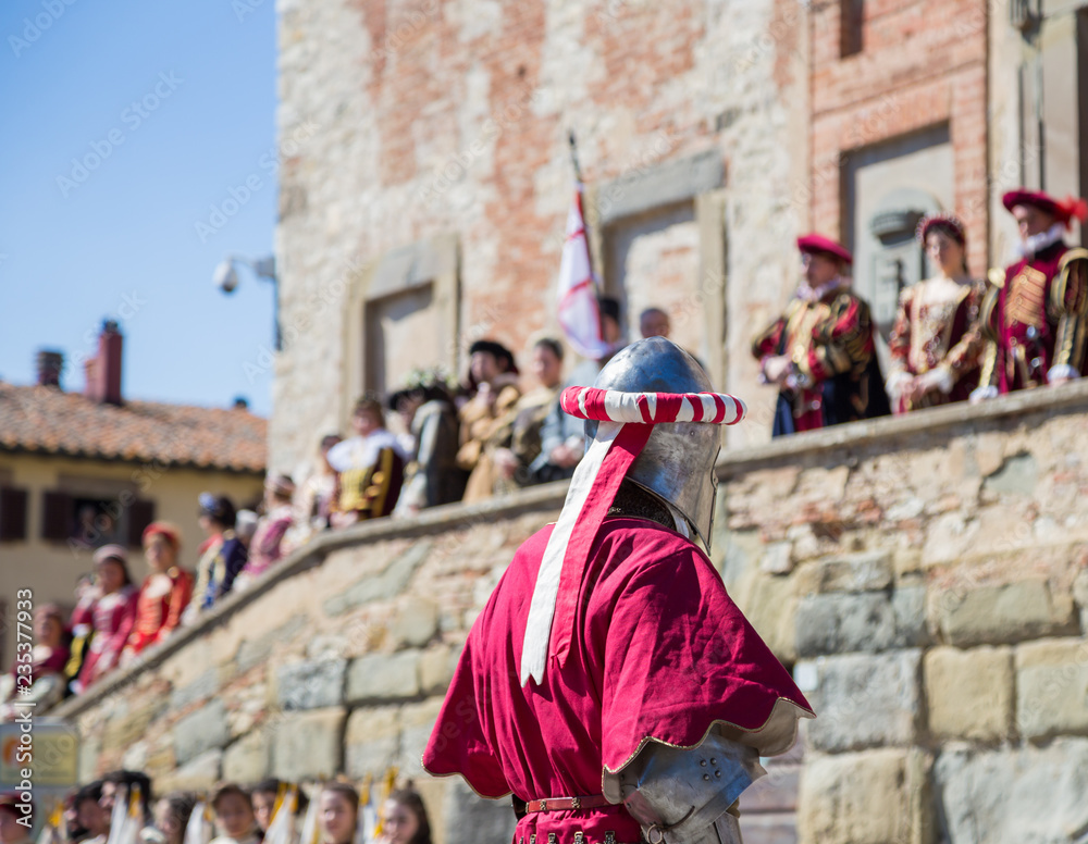 Among the dances and music of the tulip festival in the village of Castiglione del Lago