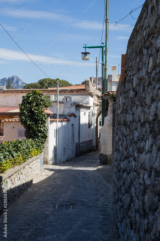 Among the alleyways of the town of Ravello