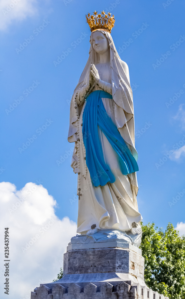Statue de la Vierge à Lourdes Stock Photo | Adobe Stock