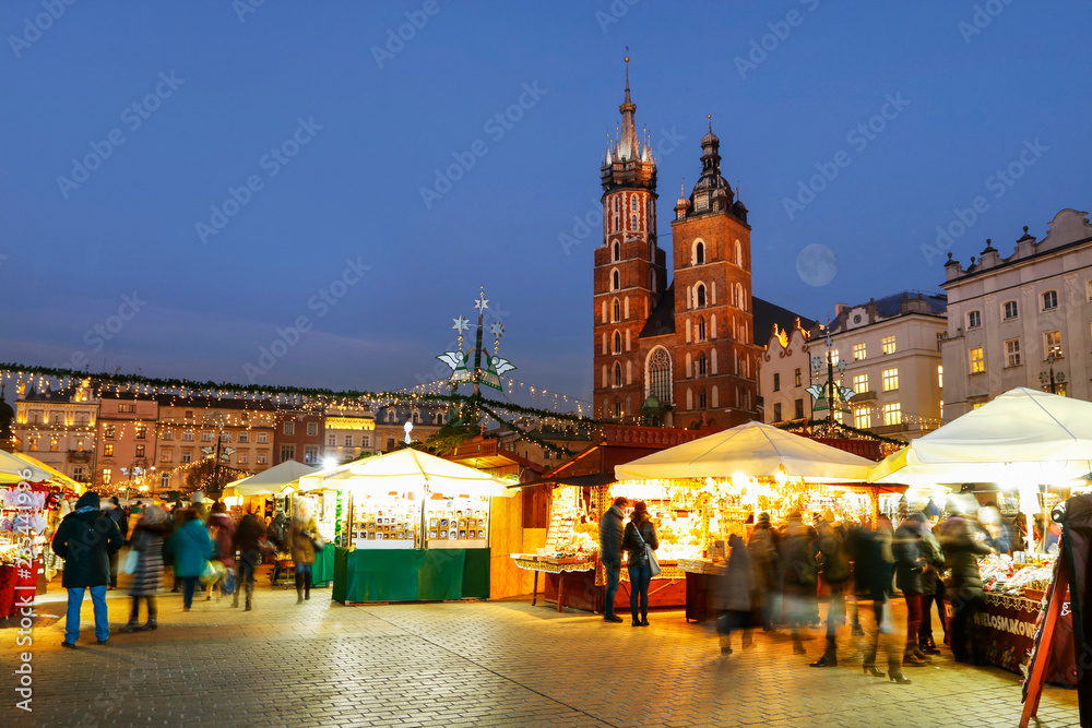 Naklejka premium KRAKOW, POLAND - DECEMBER 01, 2016: Annual christmas fair at the Main Market Square