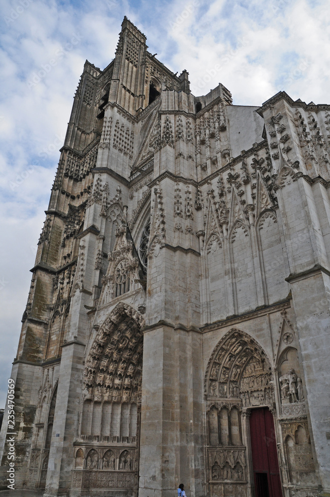 Auxesse, la cattedrale di Saint Etienne- Borgogna
