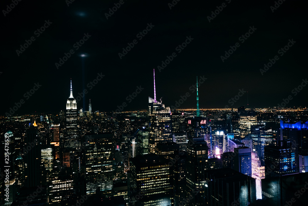 New York leuchtet bei Nacht 2