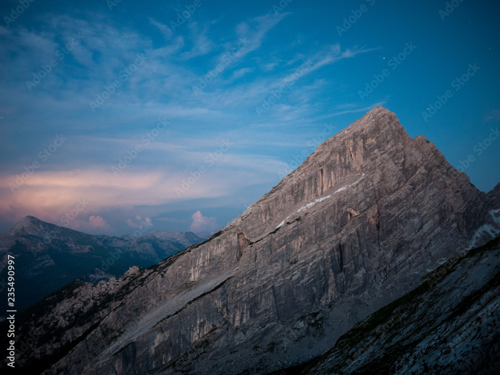 Obraz premium Night mountain lights