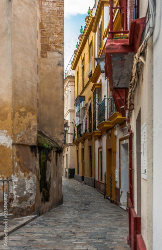 narrow street in old town © Валерий Минухин