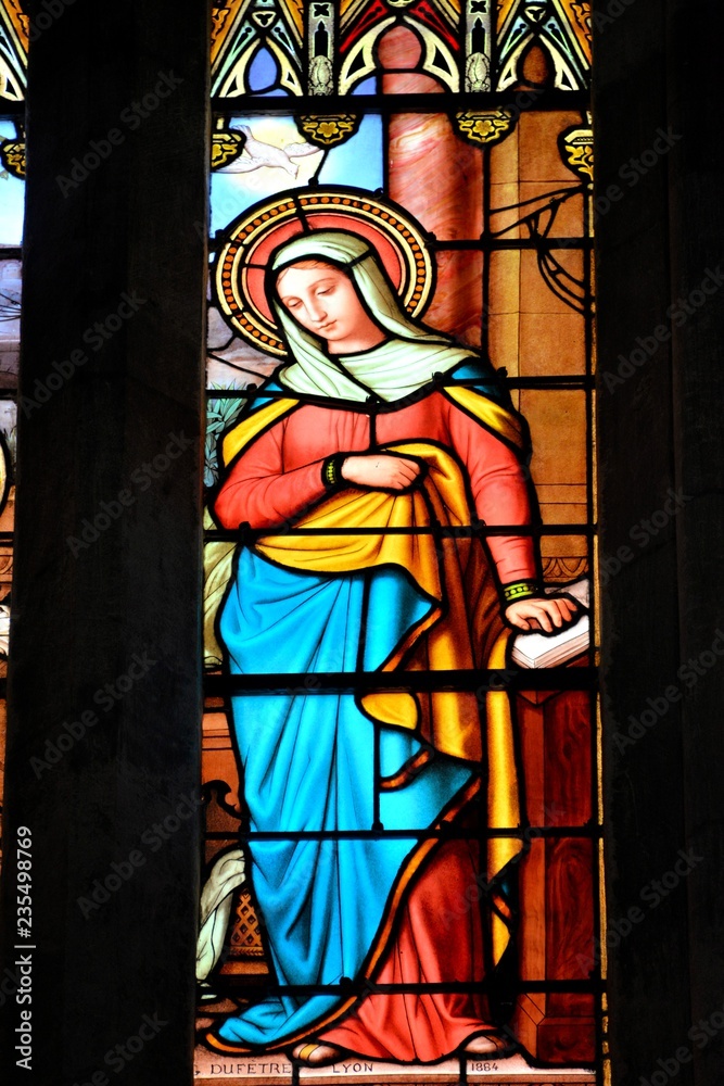 Fototapeta premium Vitraux de la Cathédrale de Vienne