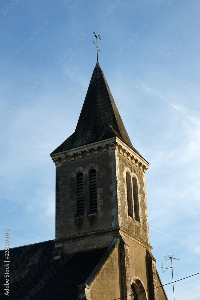 Clocher de l'église de Montreuil Bonnin