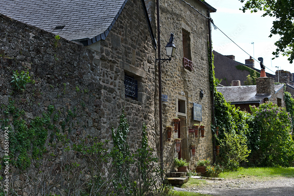 Fototapeta premium Village de la Roche Bernard, Morbihan, France