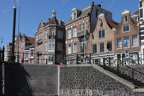 Fototapeta Naklejka Na Ścianę i Meble -  old houses in amsterdam