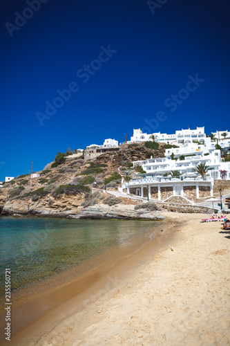 Griechischer Strand, menschenleer © Michael
