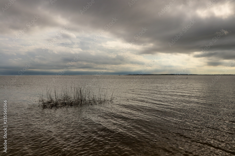 Fototapeta premium sunset over bay