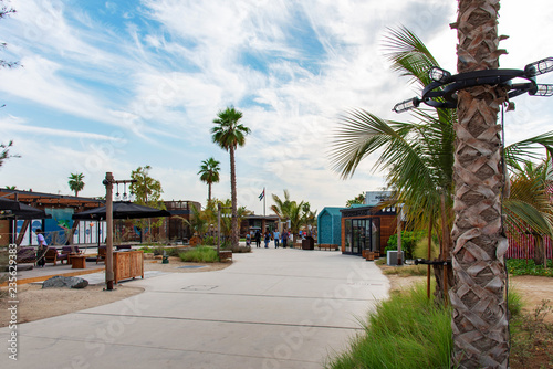 Photography La Mer beach walking area in Dubai