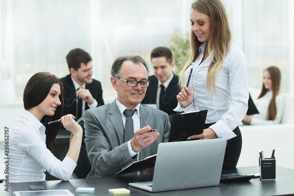 business team discussing with the head of financial data business team discussing with the head of financial data
