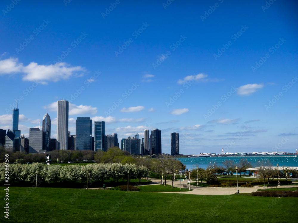 Chicago skyline and Grant Park