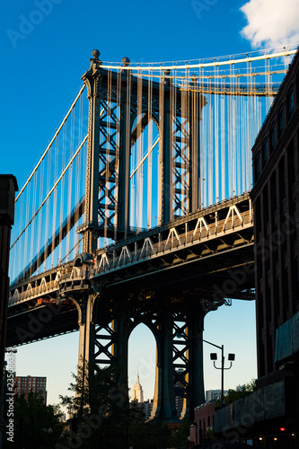 Fototapeta Naklejka Na Ścianę i Meble -  brooklyn bridge in new york