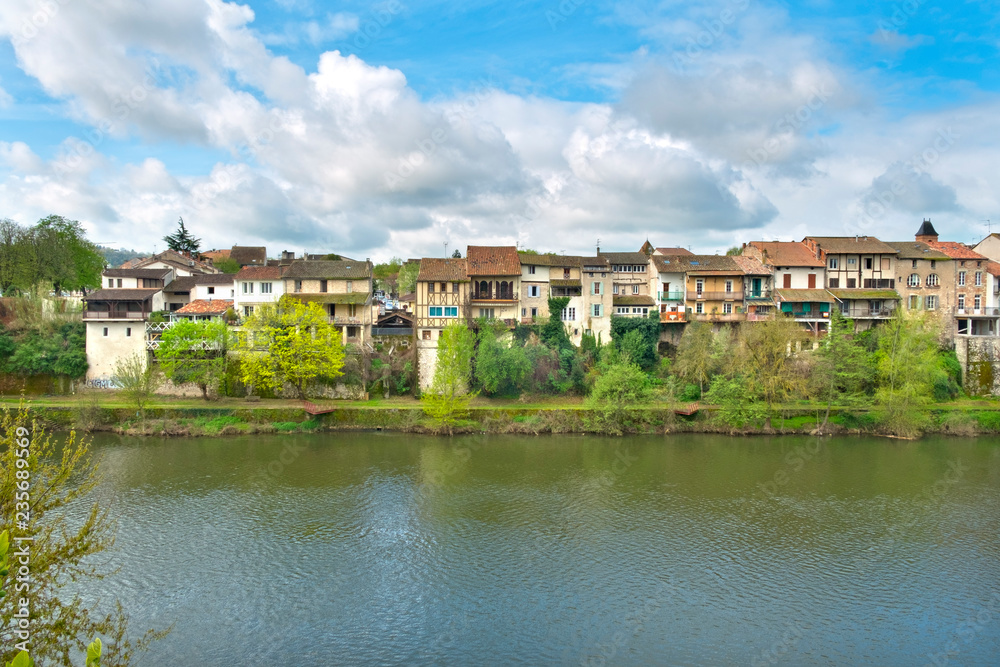 Picturesque old houses above the Lot River in the centre of  Villeneuve-sur-Lot, Lot-et-Garonne, France