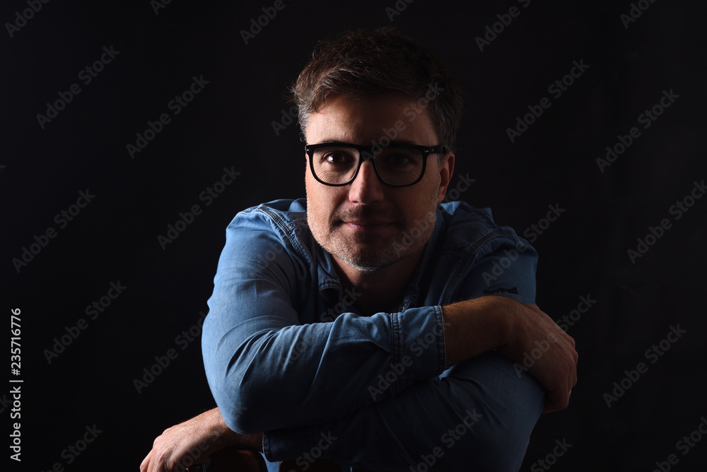 Obraz premium portrait of a man on black