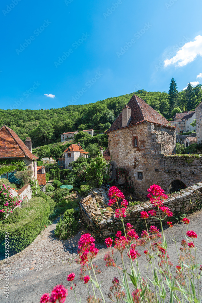 Naklejka premium Saint Cirq Lapopie in Lot, France