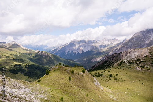 Besteigung des Piz Daint vom Ofenpass, vorbei am Il Jalet über den Westgrad auf den Gipfel (2968m) und zurück. Abzweigung bei Davo Plattas von oben.