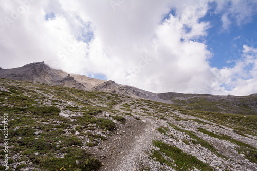 Besteigung des Piz Daint vom Ofenpass, vorbei am Il Jalet über den Westgrad auf den Gipfel (2968m) und zurück. photo