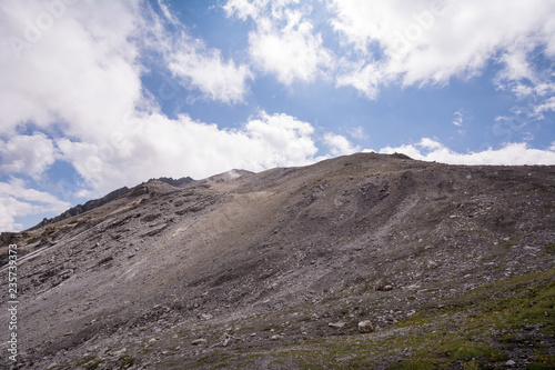 Besteigung des Piz Daint vom Ofenpass, vorbei am Il Jalet über den Westgrad auf den Gipfel (2968m) und zurück. Blick in Richtung Gipfel des Piz Daint.
