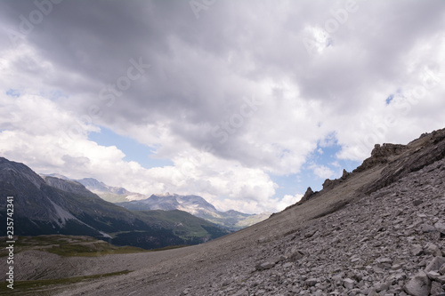 Besteigung des Piz Daint vom Ofenpass, vorbei am Il Jalet über den Westgrad auf den Gipfel (2968m) und zurück. photo