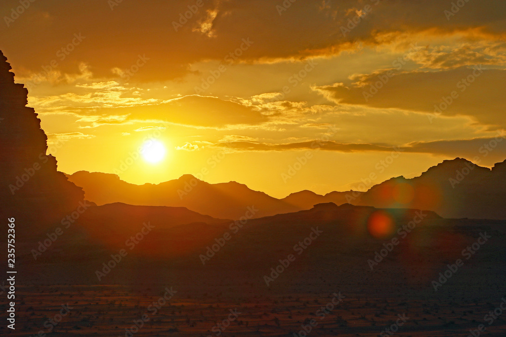 Sonnenuntergang in der Wüste
